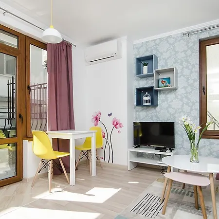 The Cozy Apartment Warna Exterior foto